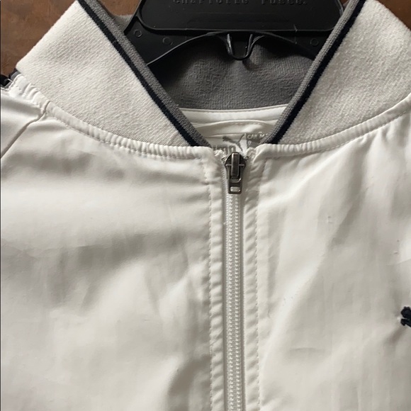 SALE 🔥Puma zip up cute jacket - Picture 3 of 12